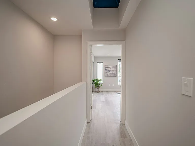 1321 Bates Ave #1323 — Photo 48