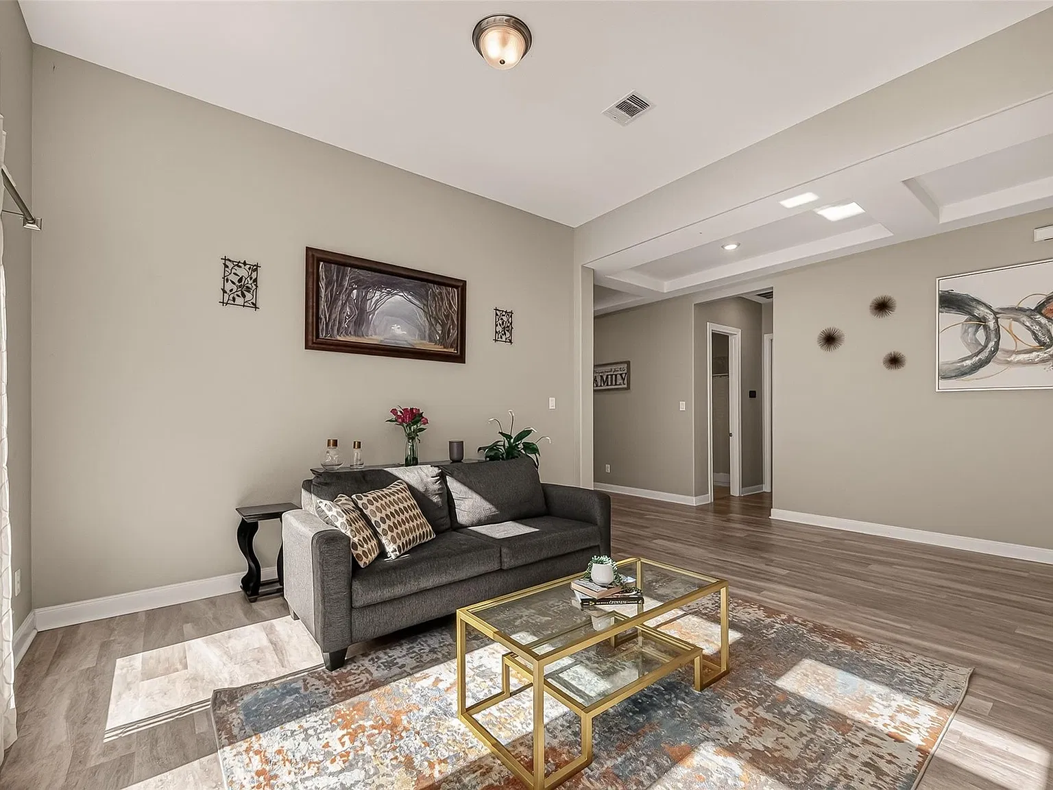 4 bed, 3.0 bath, 2885 sqft, $2,850 — Photo 4