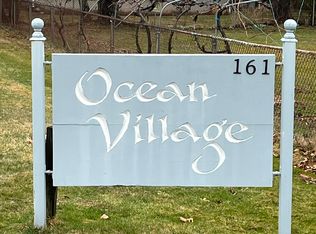 161 Cosey Beach Rd APT 8, East Haven, CT 06512