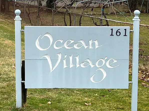 161 Cosey Beach Road APT 8, East Haven, CT 06512