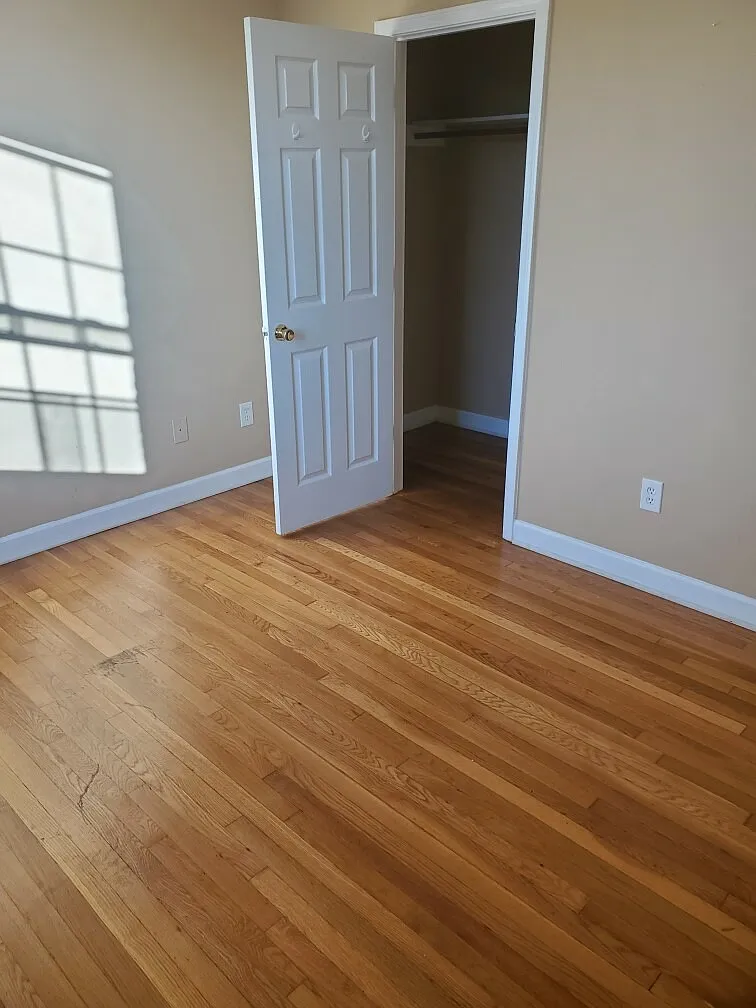 1 bed, 725 sqft, $1,000 — Photo 4