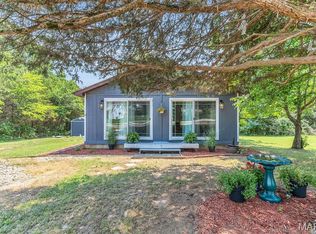 211 Blueberry Dr, De Soto, MO 63020