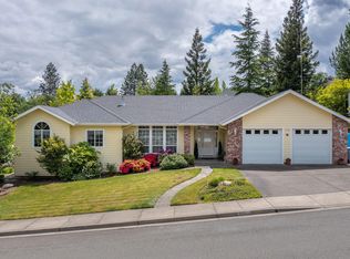 1113 NW Morgan Ln, Grants Pass, OR 97526