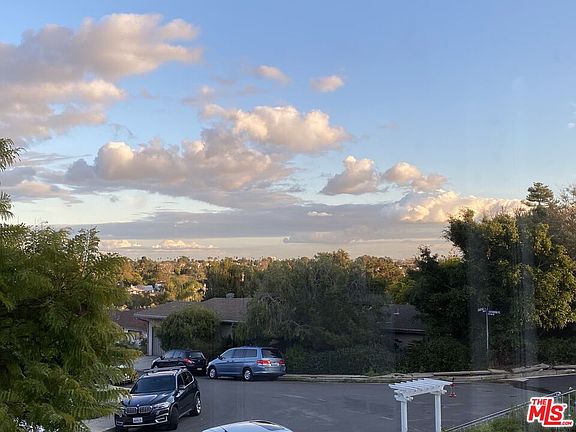 5th image of 857 Castac Pl