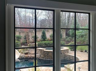 6089 Saint John Ln, Charlotte, NC 28210