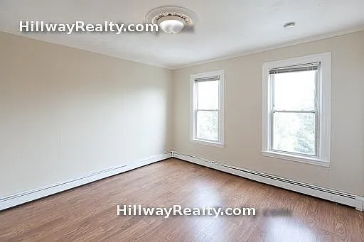 18 Cobden St #1 — Photo 5