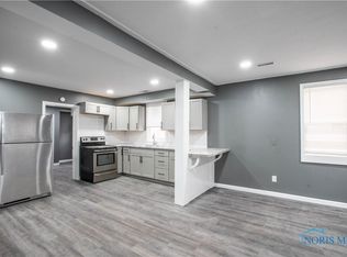 822 Avalon Rd #1, Waterville, OH 43566