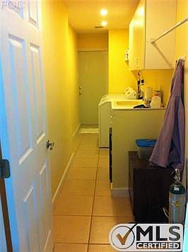 4th image of 1421 SE 19th Ter