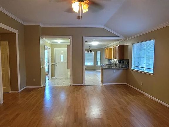 3rd image of 16218 Kelley Green Ct