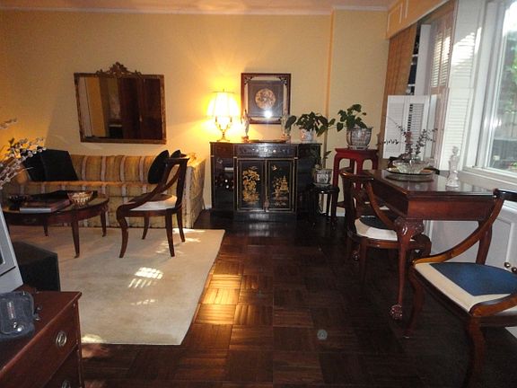 4th image of 520 E 76th St APT 1B