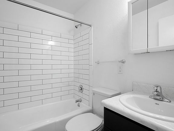 5th image of 2995 Eagle Way #61a7f5af4