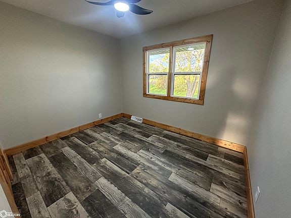5th image of 307 N 25th St
