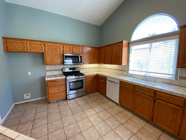 2643 W Oakridge Ave — Photo 7