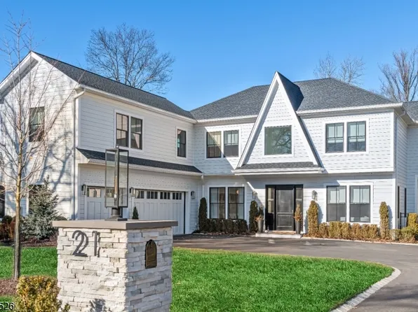 21 Harvey Dr, Millburn Twp., NJ 07078