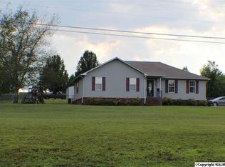 1504 Fruit Farm Rd E, Fort Payne, AL 35967