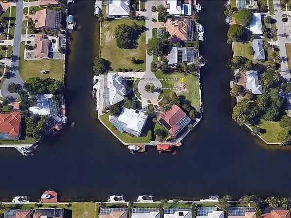 858 Wintergreen Ct, Marco Island, FL 34145