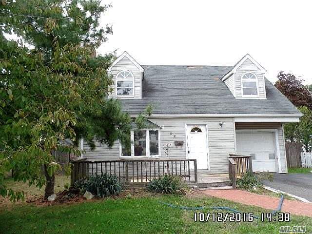 1st image of 32 Grenville Ave