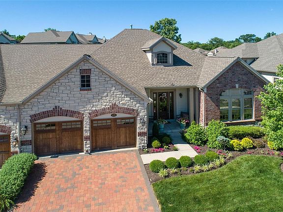2nd image of 275 Meadowbrook Country Club Est