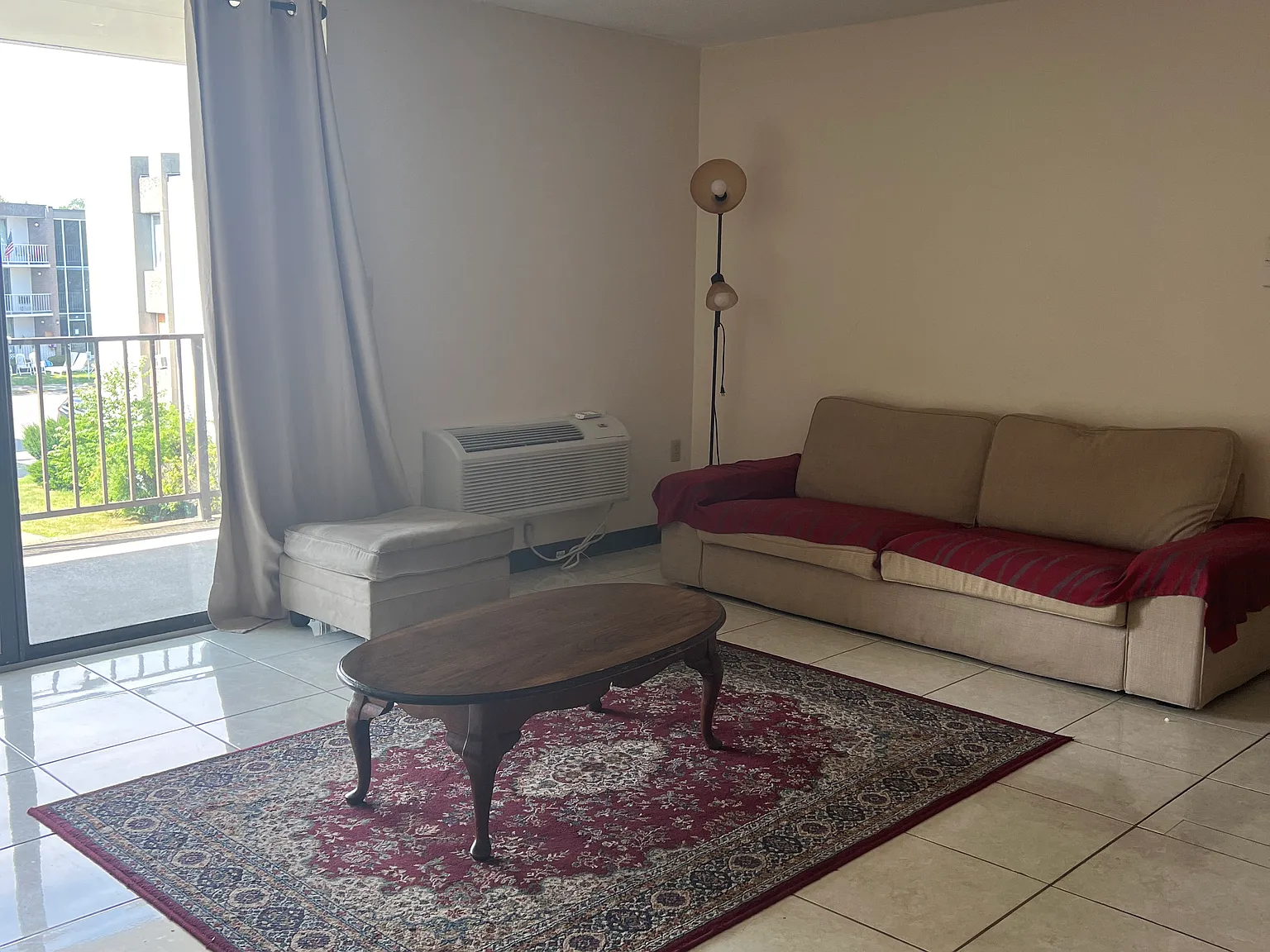 2 bed, 1.5 bath, 1103 sqft, $2,300 — Photo 3