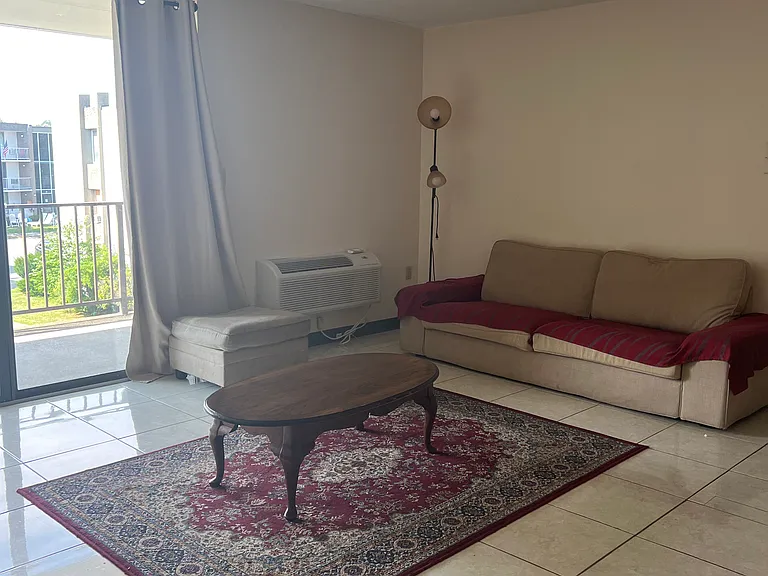 37 Skyline Dr #11 — Photo 3
