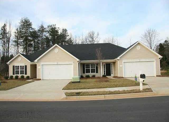2nd image of 3008 Desmond Woods Dr