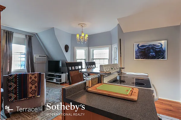 Sold by Terrace Sotheby's International Realty | media 23