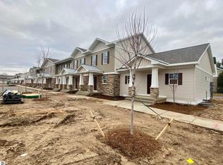 1548 Simsbury St #6, Traverse City, MI 49686