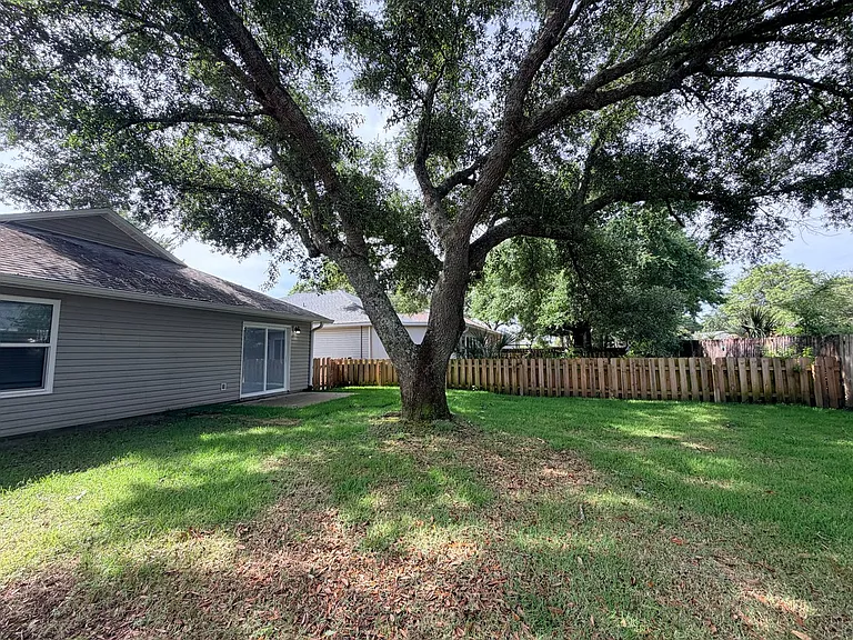 7738 Lola Cir — Photo 40