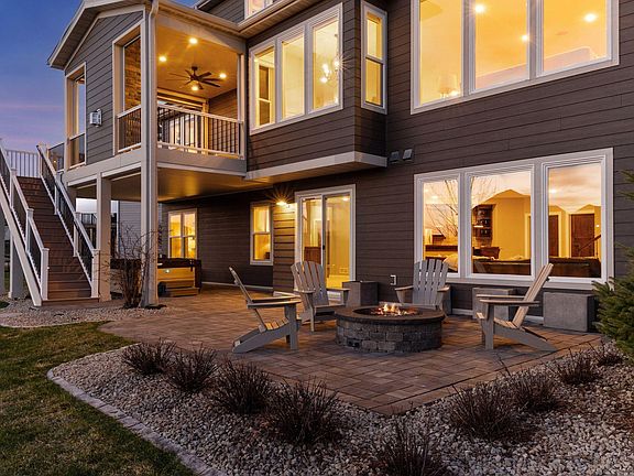 3rd image of 5835 Peony Ct N