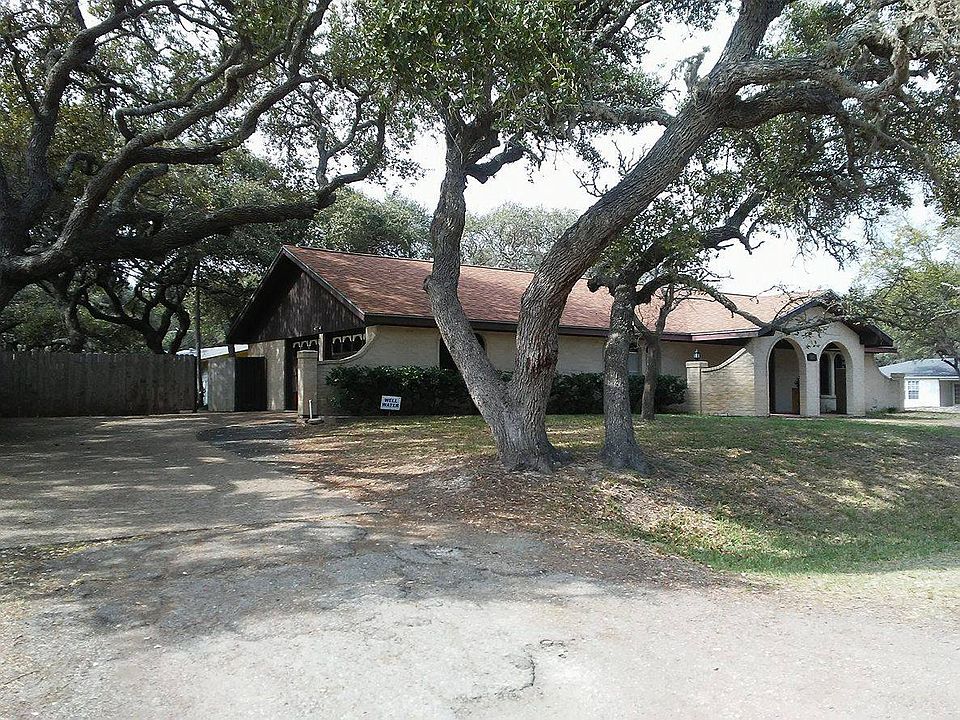 1st image of 1913 Shores Ln
