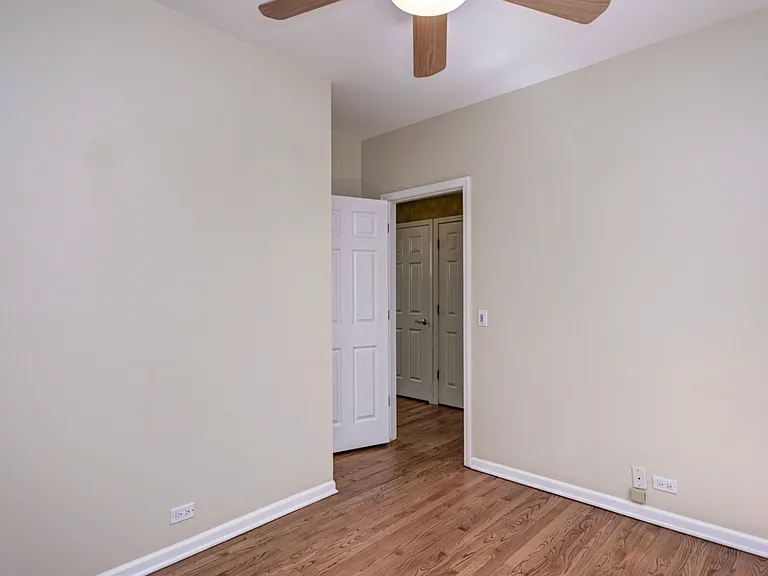 3748 N Clifton Ave — Photo 11
