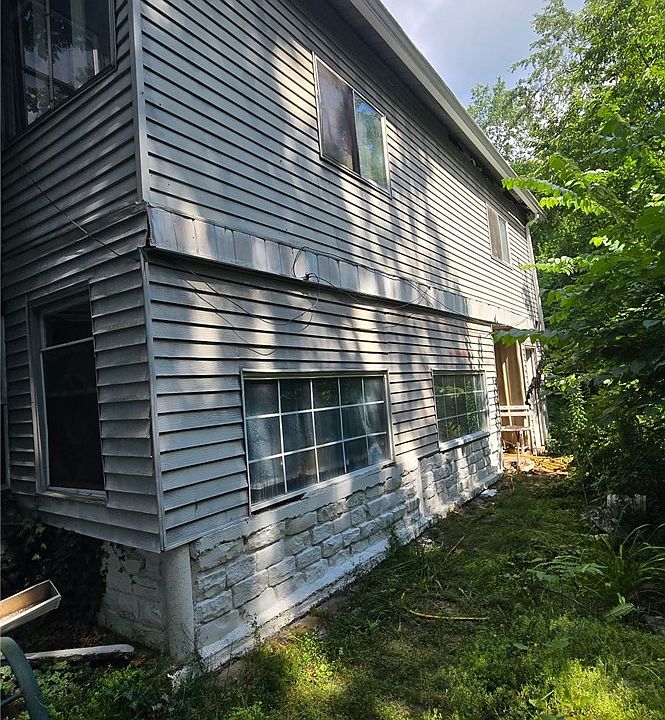 1st image of 354 Cliff Mine Rd