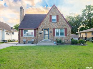 3903 N Ashton Ave, Peoria, IL 61614