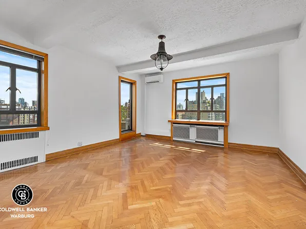 140 Riverside Drive image 14 of 18