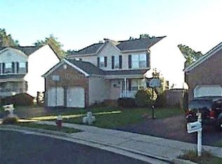 611 Grandview St, Middlesex, NJ 08846