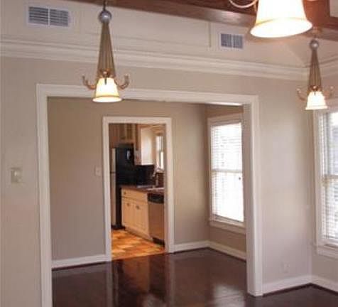 Living Room Vaulted Ceiling