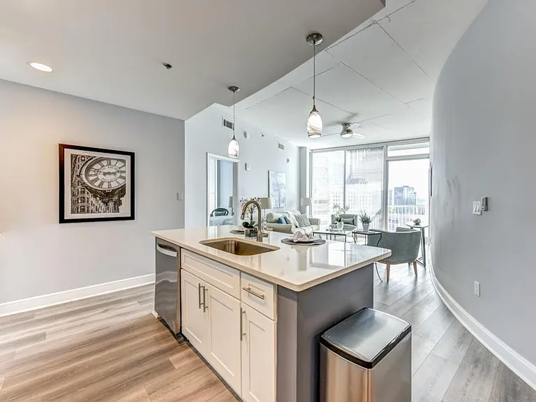 950 W Peachtree St NW #1504 — Photo 5