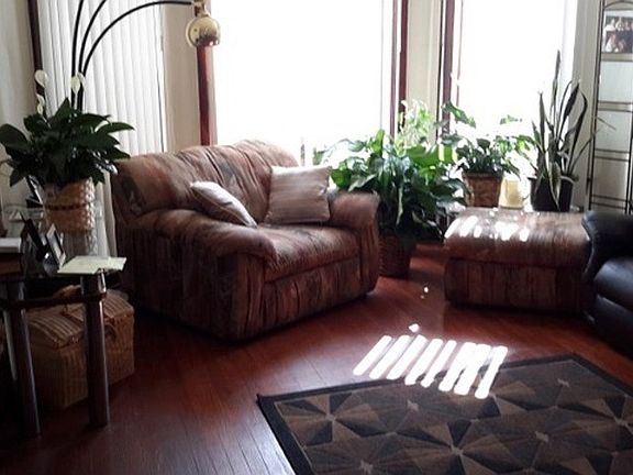 2nd image of 212 N Leclaire Ave