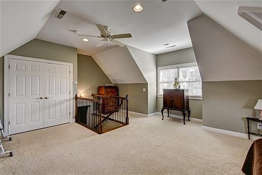 5th image of 1039 Briarwood Dr