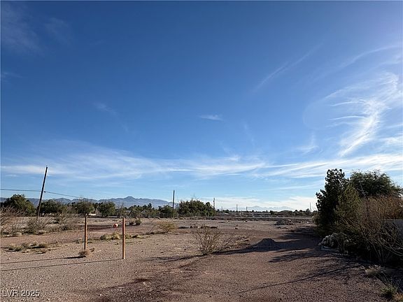 5th image of 525 E Eldorado Ln