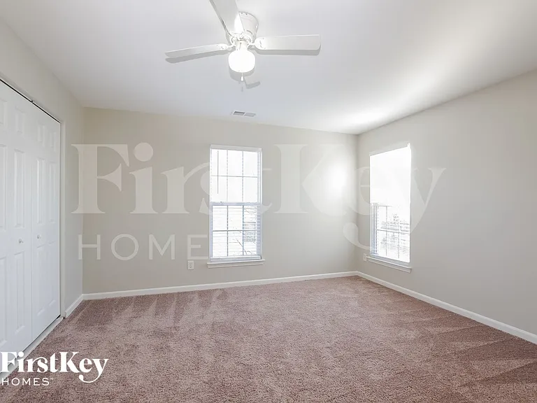 6622 Courtland St — Photo 7