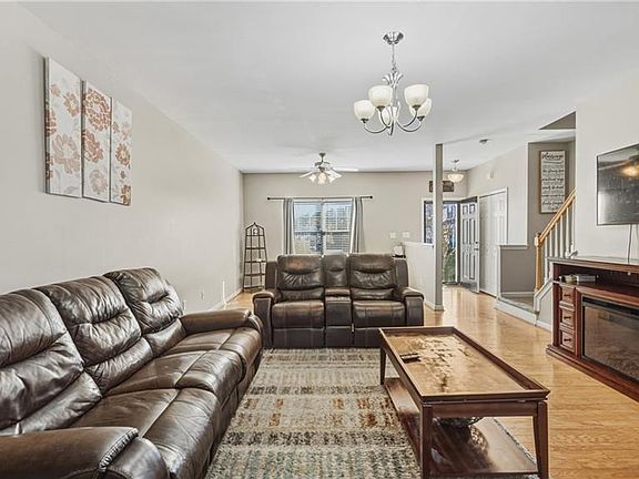 5th image of 27 Arbor Hill Pl