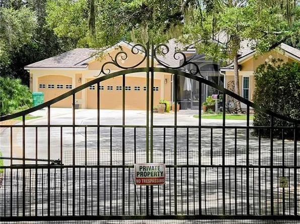 1251 ALABAMA AVENUE, LADY LAKE, FL 32159