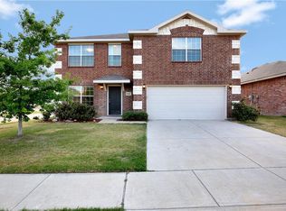 8601 Star Thistle Dr, Fort Worth, TX 76179