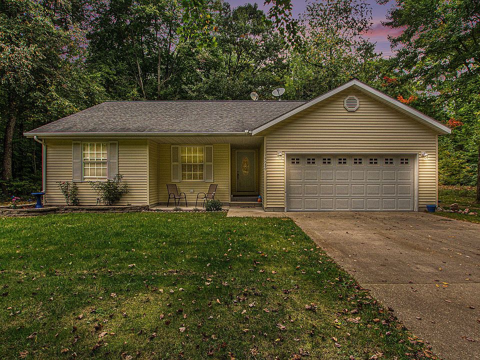 1st image of 19080 Macdonald Ln