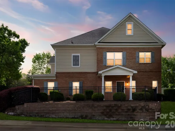 15504 Amethyst St, Charlotte, NC 28277