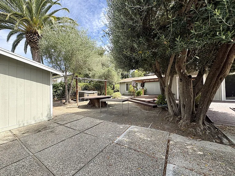 2350 Alameda De Las Pulgas — Photo 49
