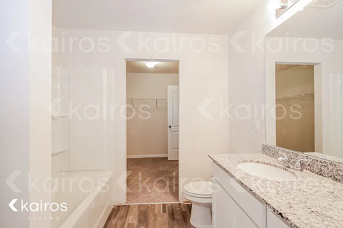 266 Christopher Street Ext — Photo 7