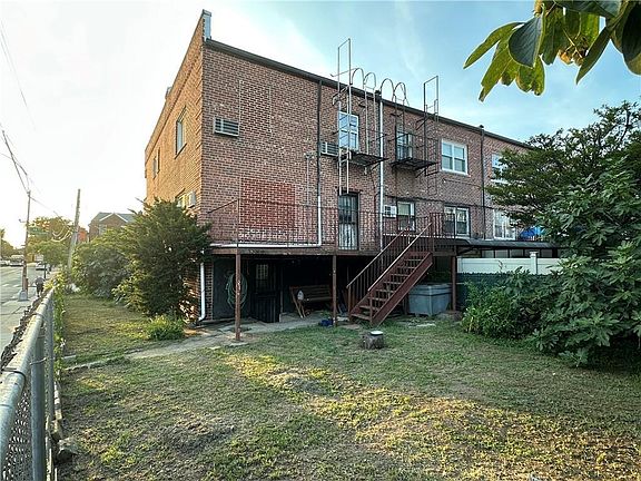 4th image of 8839 16th Ave