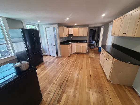 205 Elm St #2, Biddeford, ME 04005